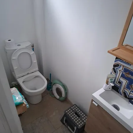 Privee Chez L' Habitant Pour 4 Personnes Homestay