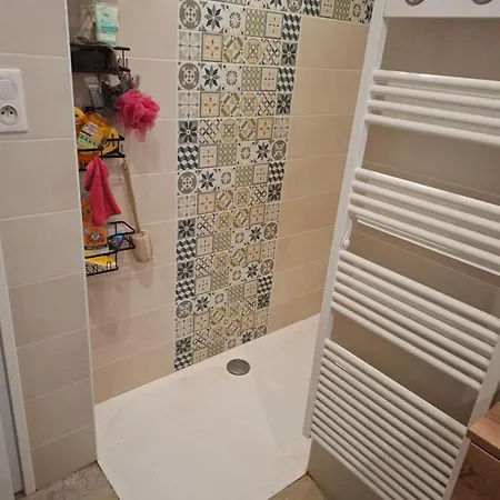 Privee Chez L' Habitant Pour 4 Personnes *
