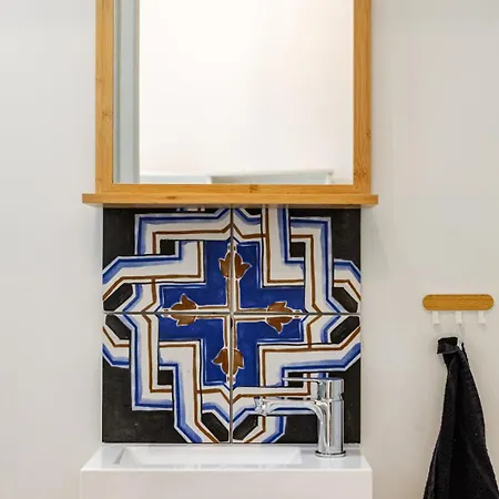 Privée Chez L' Habitant Pour 4 Personnes Alloggio in famiglia *