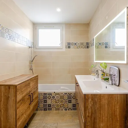 Homestay Privee Chez L' Habitant Pour 4 Personnes *